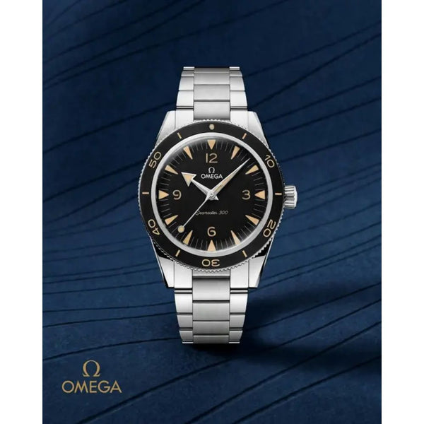 Omeg_ga Seamaster 300 Co-Axial Master Chronometer silver Black