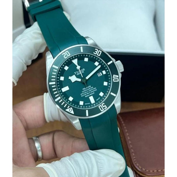 TUDO R PELAGOS RUBBER STRAP AUTOMATIC GREEN 247