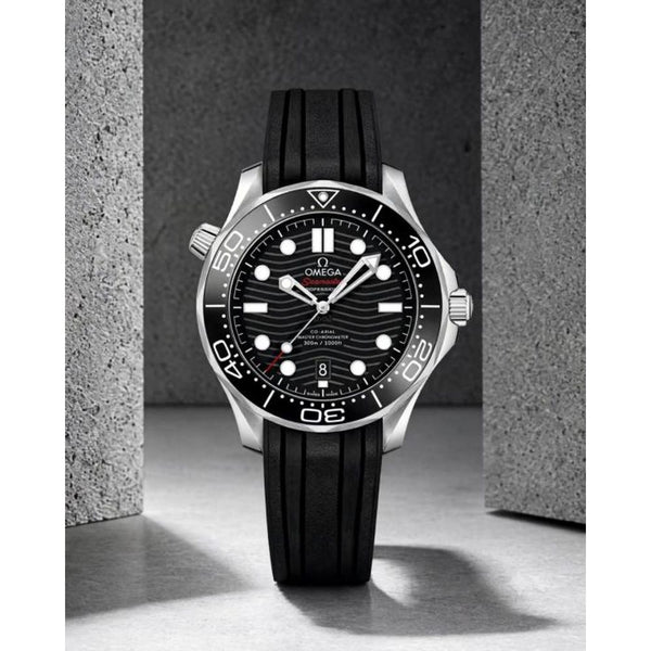 Omegg_a Seamaster Diver 300M Automatic Black-Silver-Black