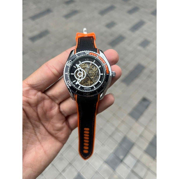 Omeg a Speedmaster Automatic Silver Black