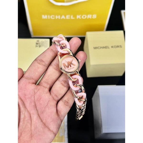 MICHEAL KORS WATCH M-586