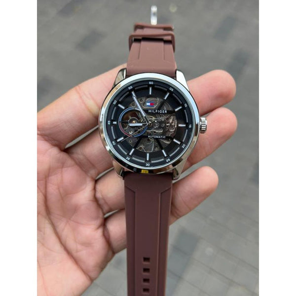 TOMMY HILFIGAR AUTOMATIC SILICON WATCH