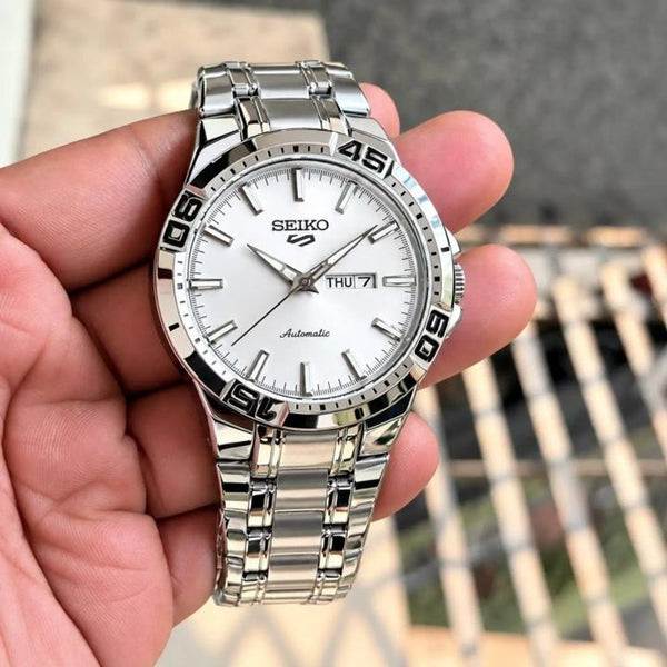 SEIKO 5 DAY DATE SWISS MOVEMENT 1189