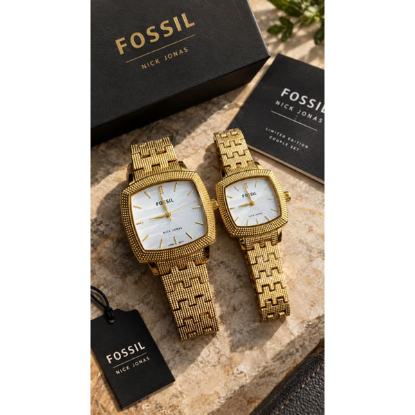 Fosil nick jonas couple watch