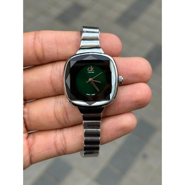 Calvin Klei n Women s Silver Green