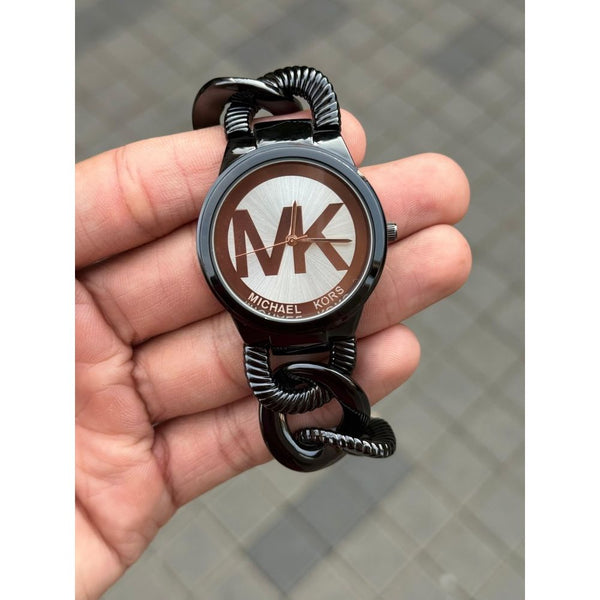 Michael Kor s Women s Black