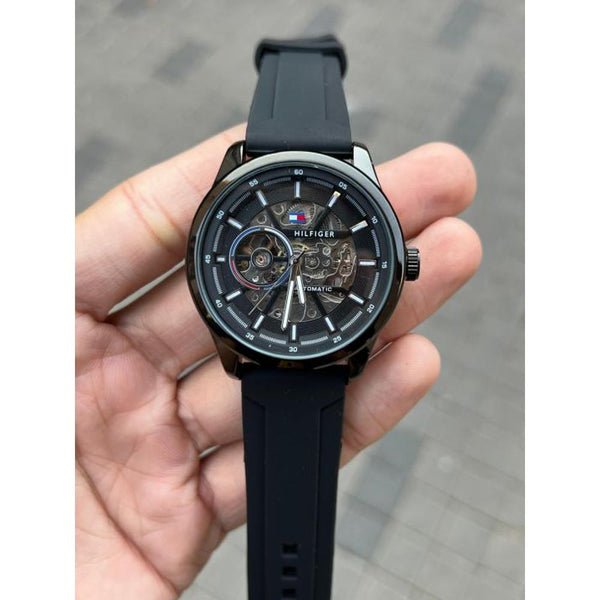 TOMMY HILFIGAR AUTOMATIC SILICON WATCH