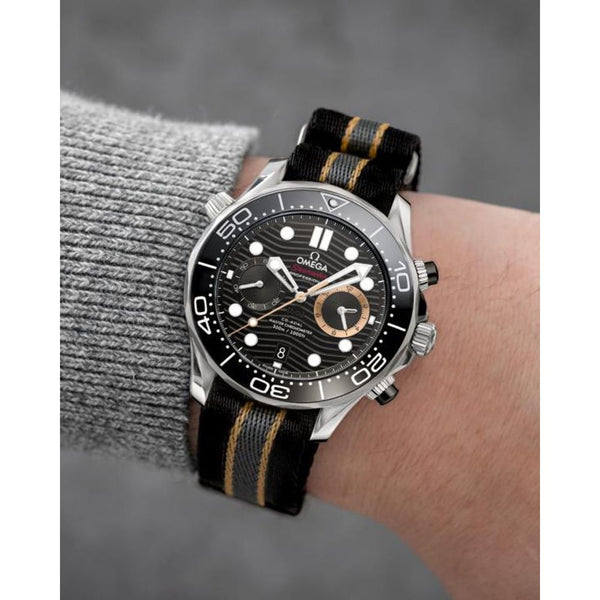 Omegha Seamaster Diver 300M Chronograph 007 First Light