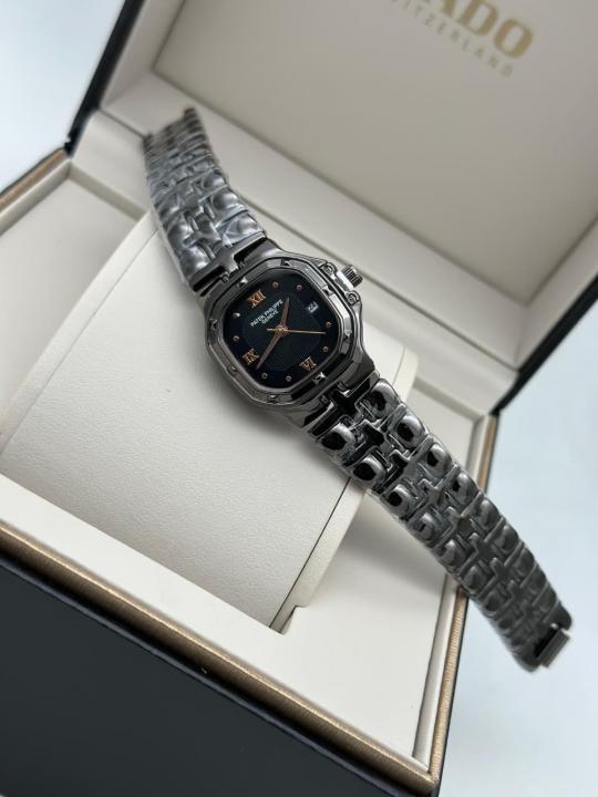 Patek Philipe_Women_Square_Roman_Black