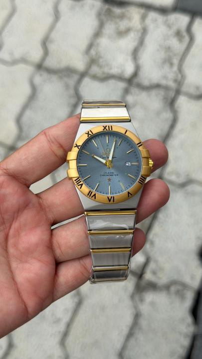 Omegg_a co-AXIal chronometer