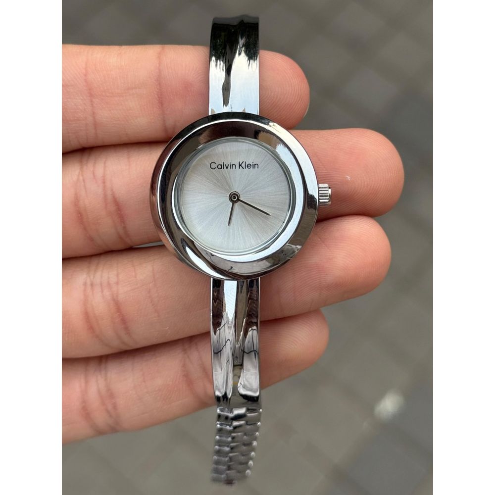Calvin Klei n Twisted Bezel Women Silver