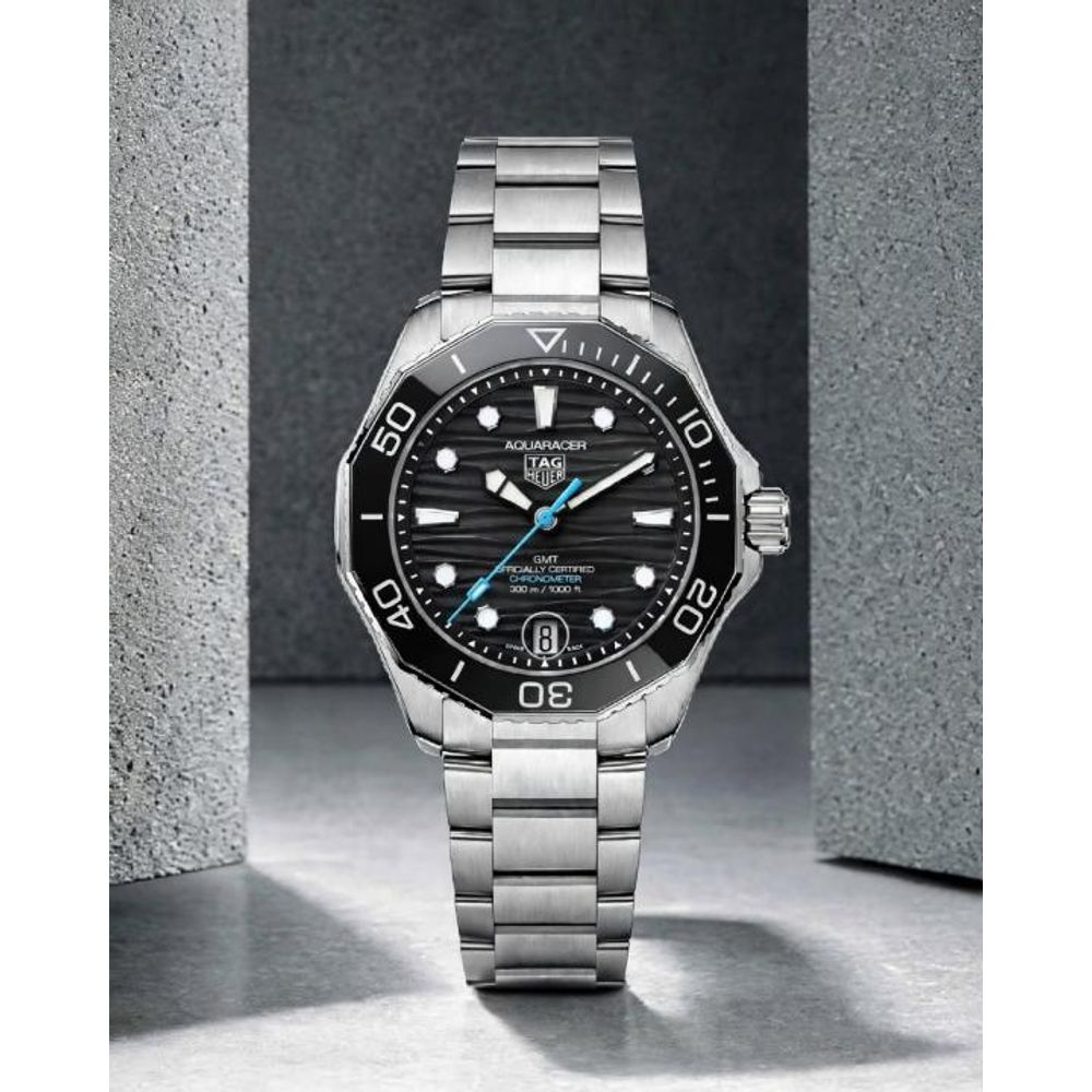 Tag_g Heuee_r aquaracer professional 300m date automatic japan zik zake line silver Black