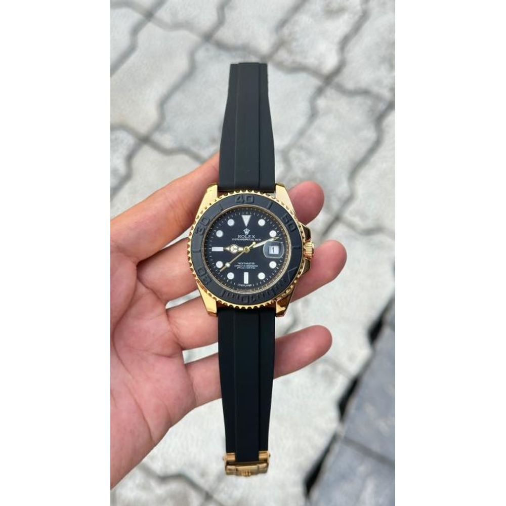 Rollex OYSTER PERPETUAL DATE YACHT-MASTER