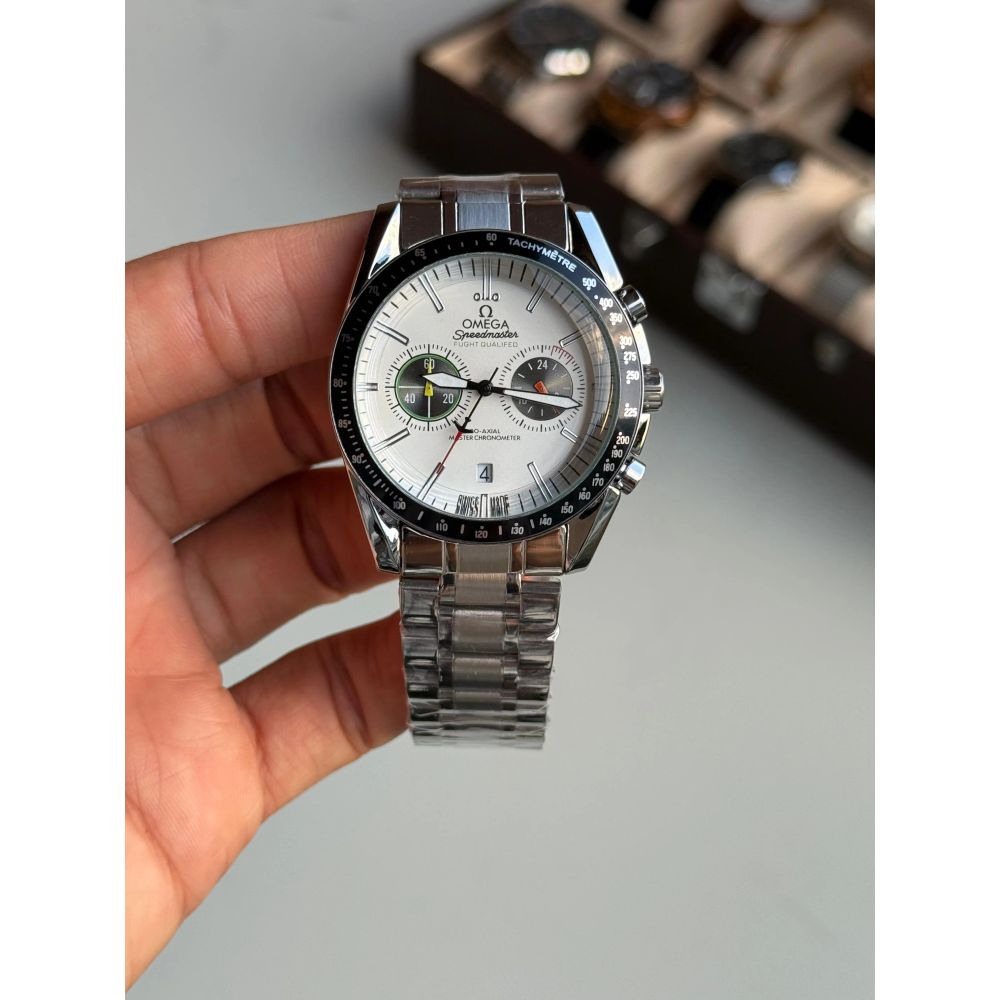 Omeg a Speedmaster Chronograph