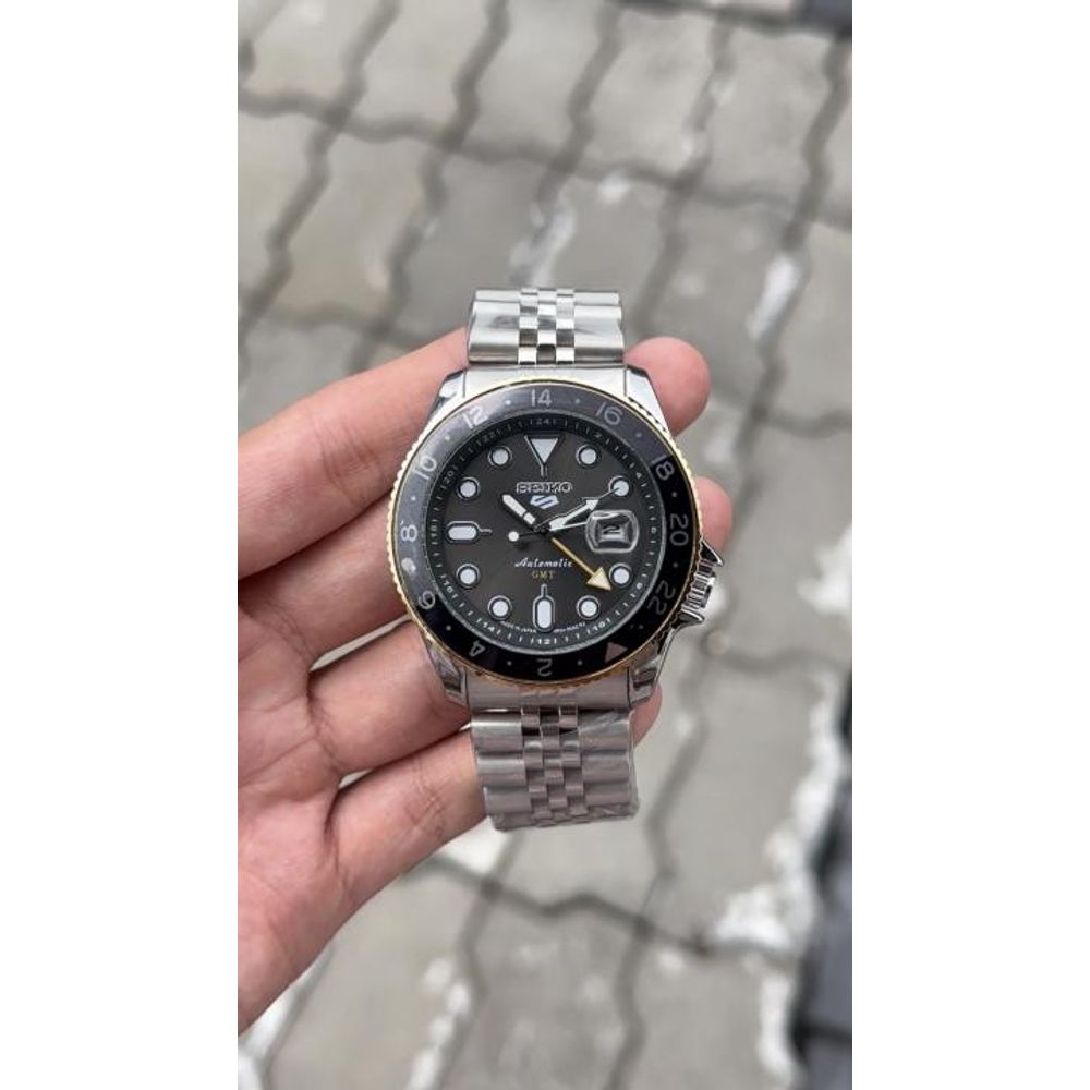 Seiko GMT Sport Back Open