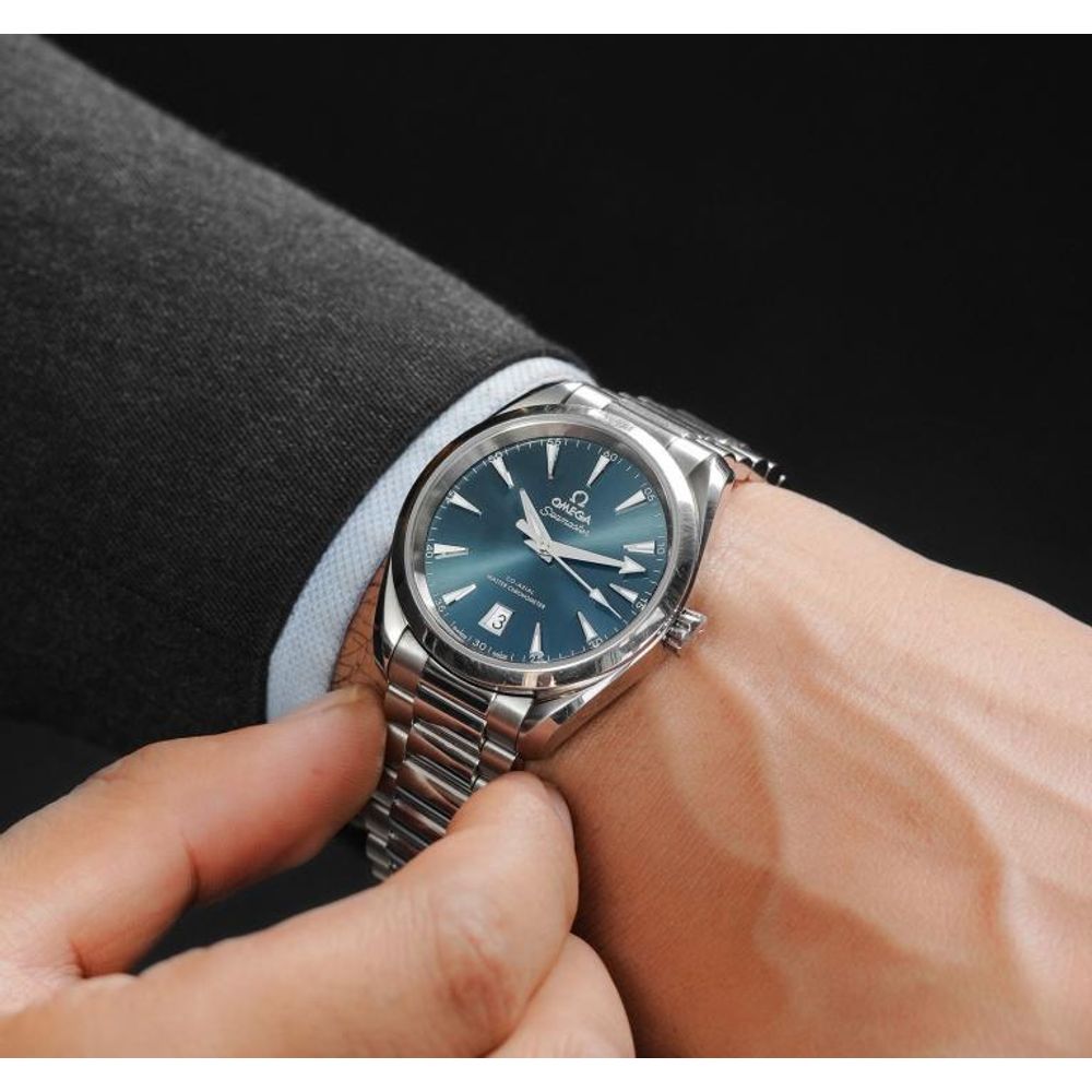 Omegg_a seamaster 150m aqua terra