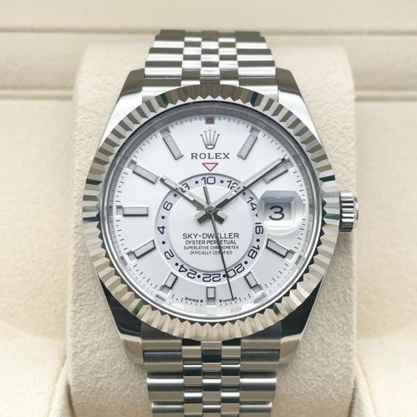 Rollex Oyster Perpetual Sky Dweller - J1820