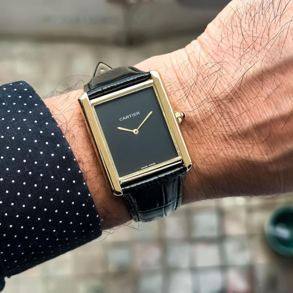 CARTIAR MENS TANK GOLDEN WATCH