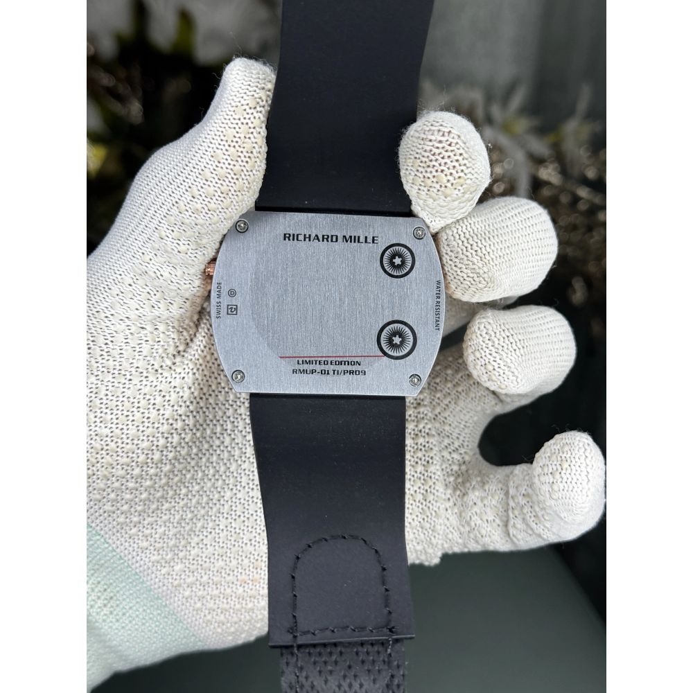 Richard Mill e Ferrar i Copper Black Premium Watch