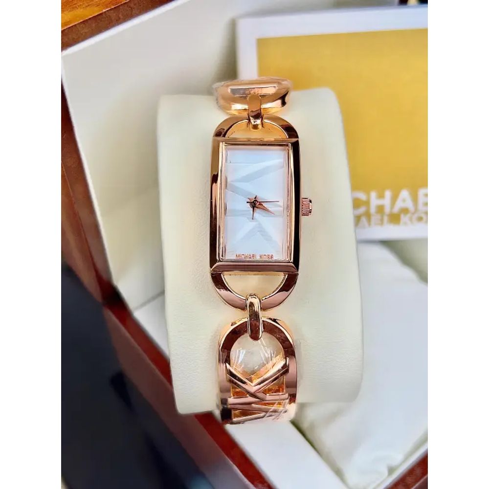 MICHEAL KORS WATCH M-580