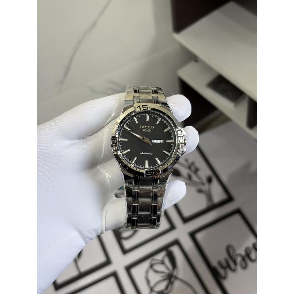SEIKO 5 DAY DATE SWISS MOVEMENT 1190