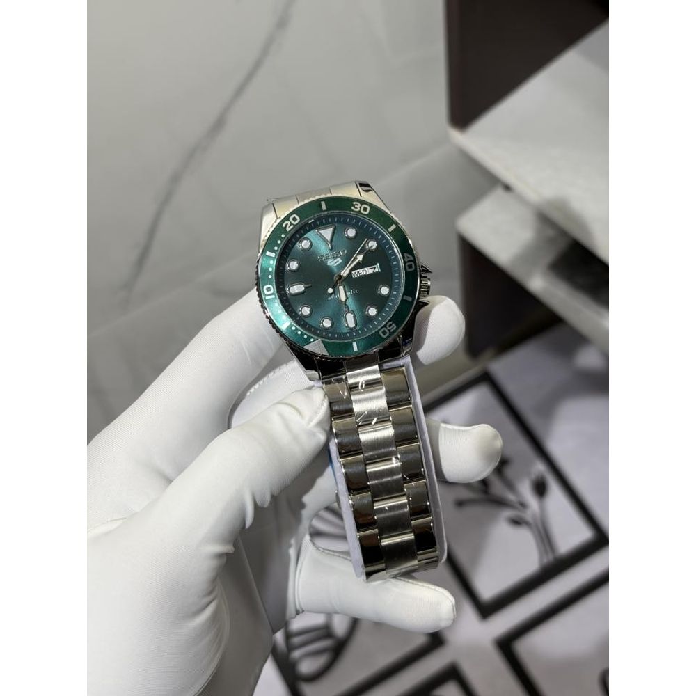 SEIKO GMT DAY DATE SWISS MOVEMENT LIKE AUTO OPEN BACK 1163