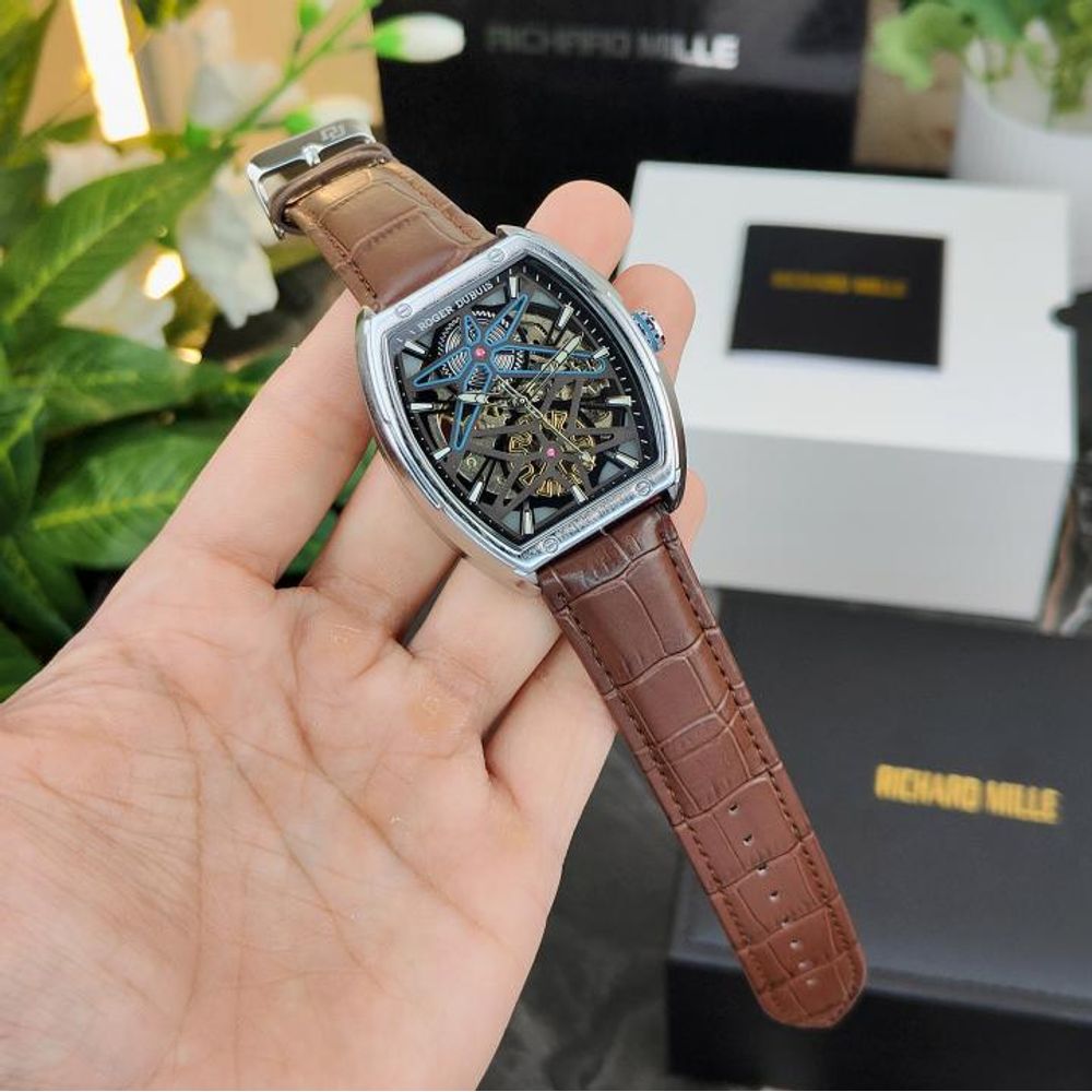 ROGER DUBUISWACH M-853