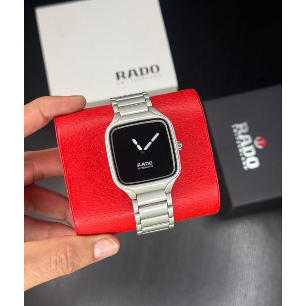 Raado True Square Quartz