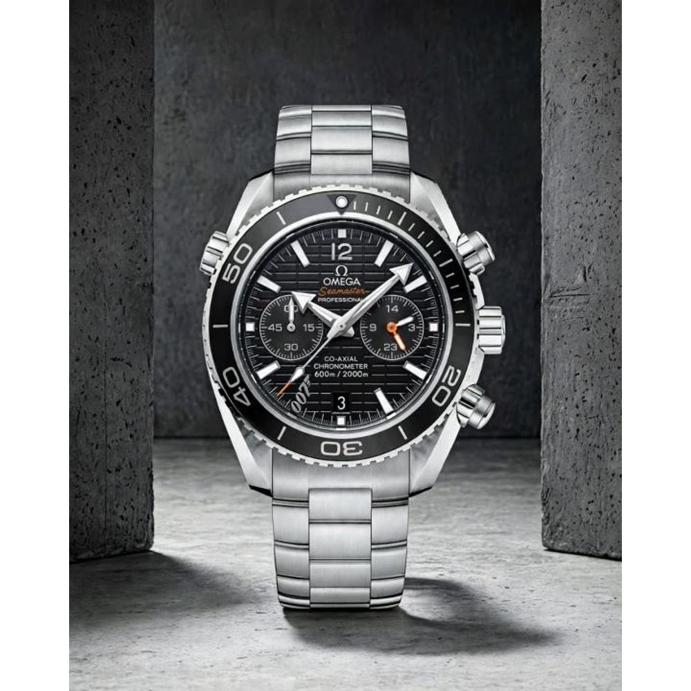 OMEGG_A Seamaster Planet Ocean 600M Co-Axial Chronograph 007 silver Black .