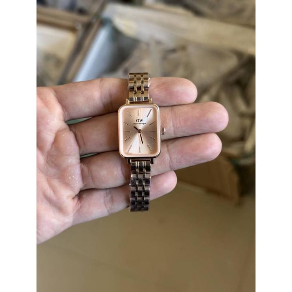 DW Daniel_Wellington Quadro
