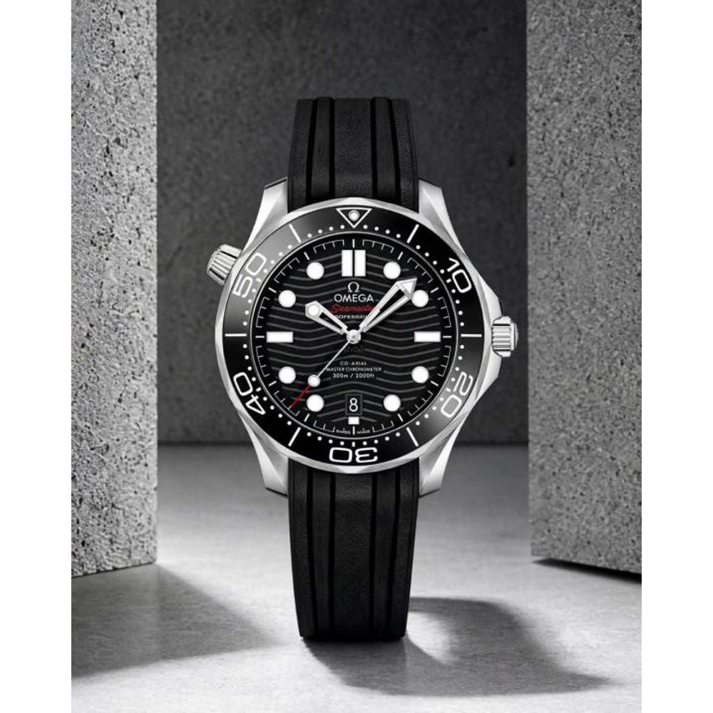 Omegg_a Seamaster Diver 300M Automatic Black-Silver-Black
