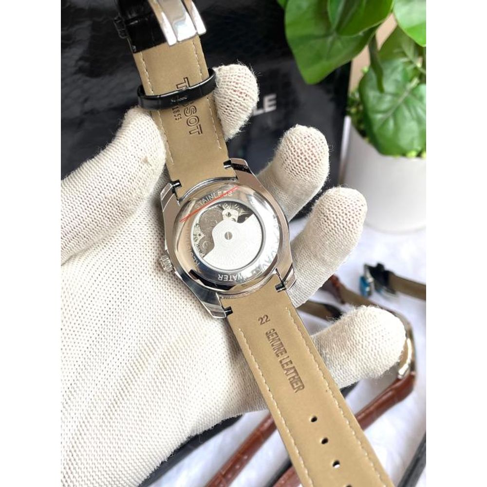 Tisot Couturier Automatic Black Silver White AT454