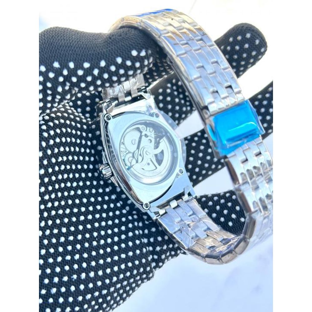 Hamilton Ventura Edge Skeleton