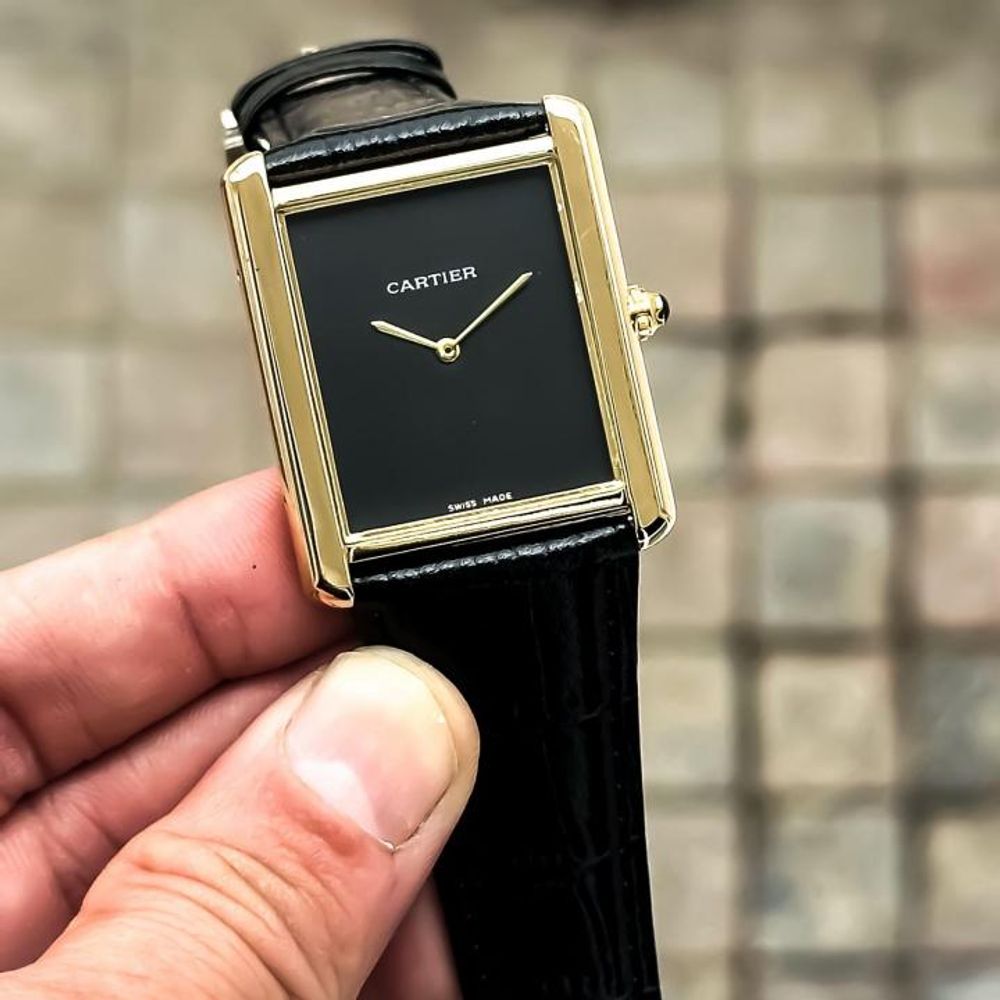 CARTIAR MENS TANK GOLDEN WATCH