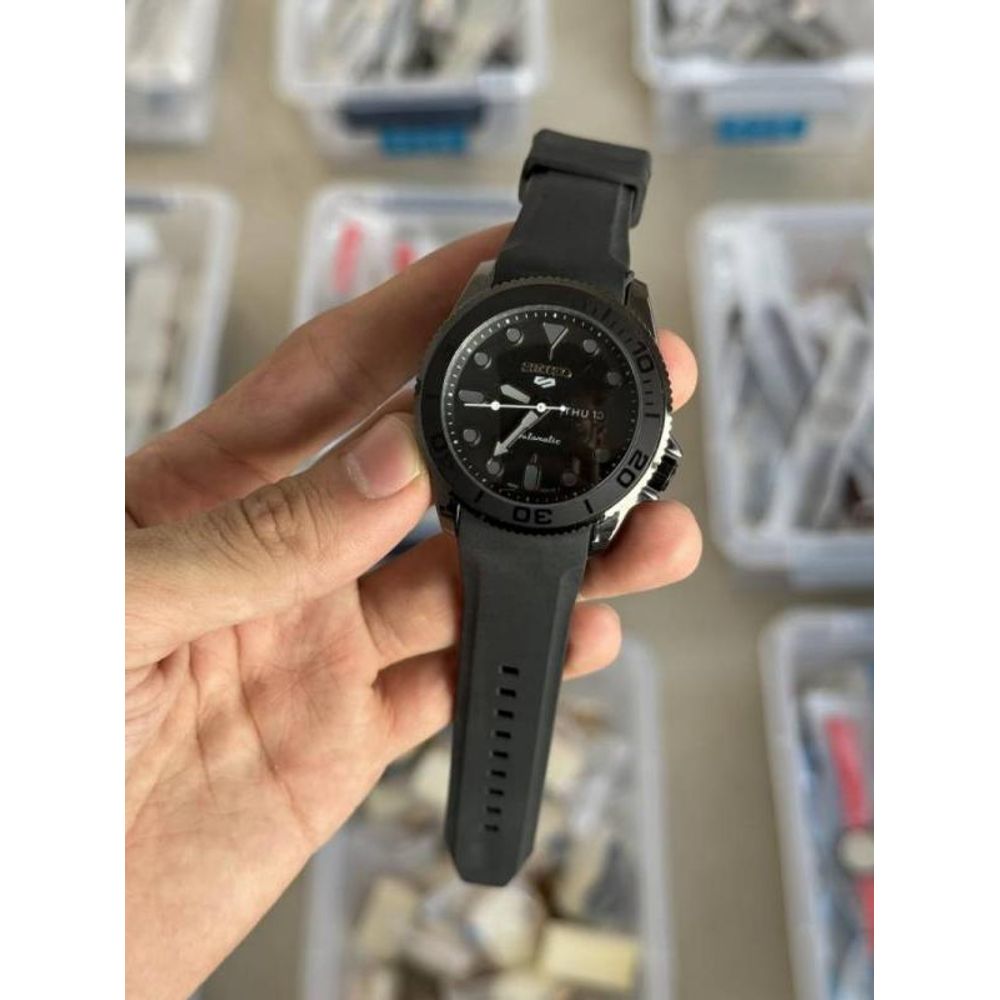Seiko 5 Sports Swift Movement Quartz