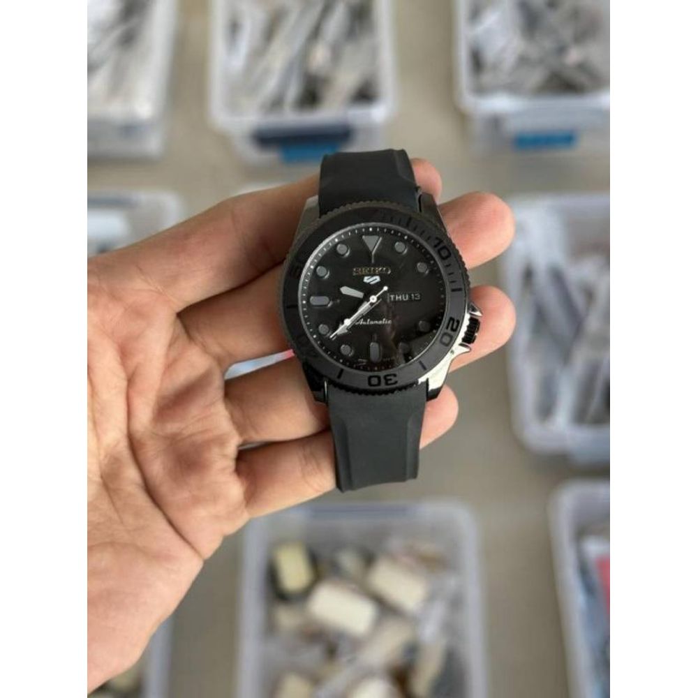 Seiko 5 Sports Swift Movement Quartz