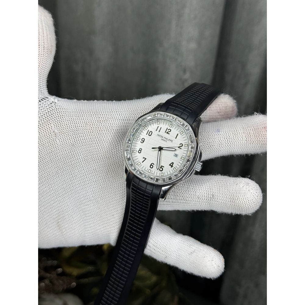 Patek Aquanaut Black White Diamond Premium Watch