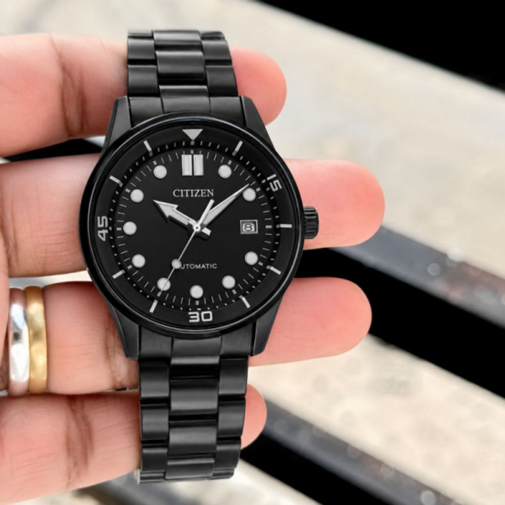 Citizen Mens Analog Quartz watch