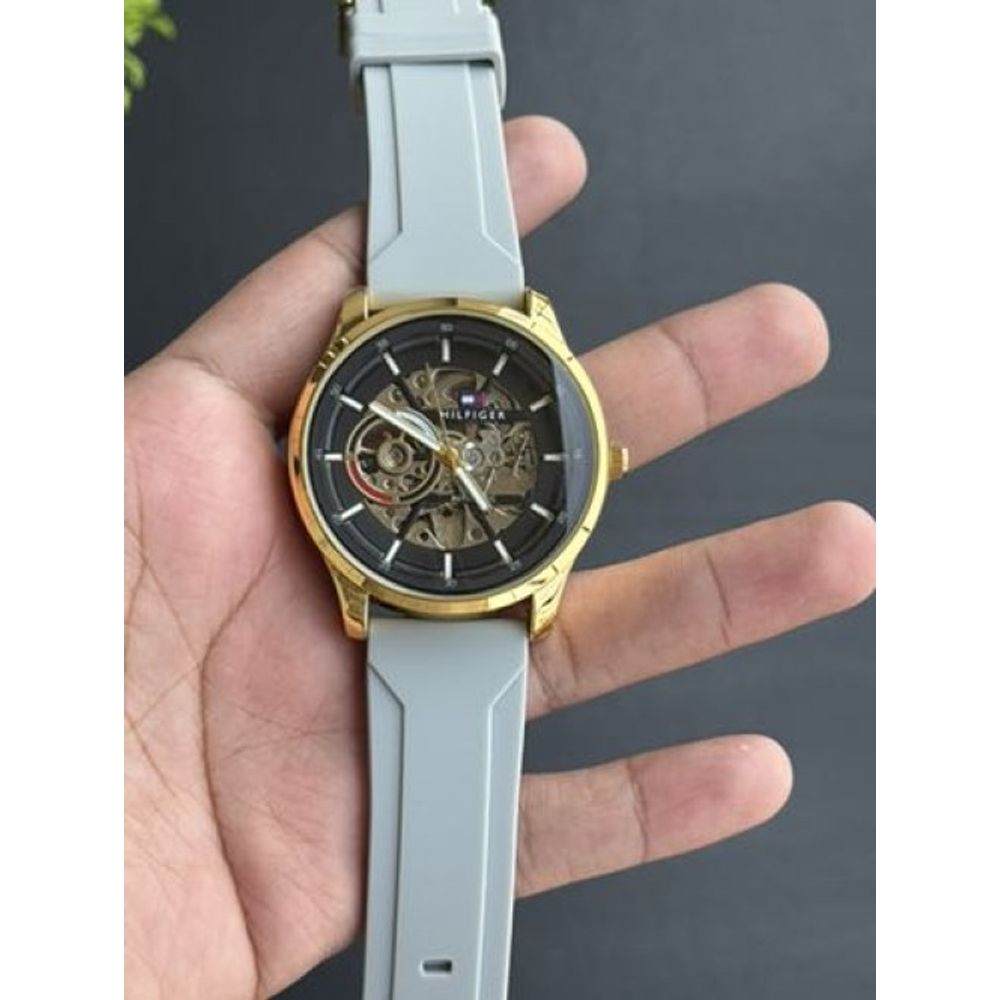 Tommy Hilfigar Automatic