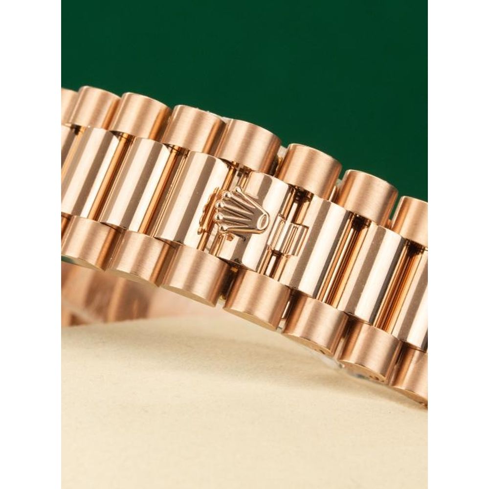 Rolee_x Oyster Perpetual Day Date 40 Battery Copper Green