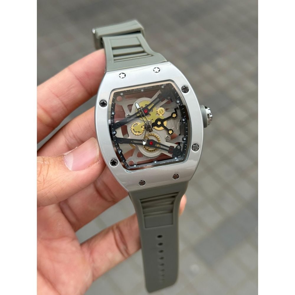 Richard Mill e Transparent Silicone Grey