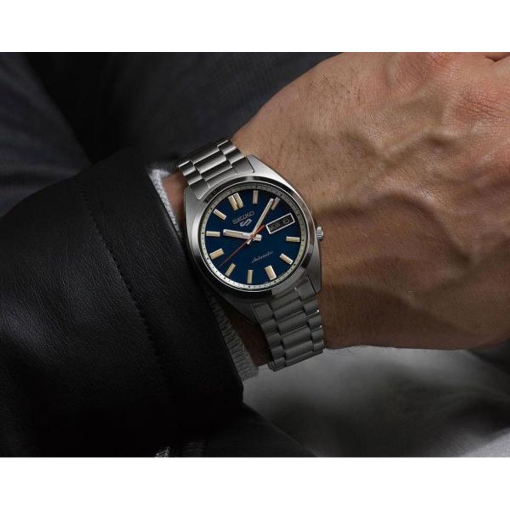 Seiko_o 5 Sports SNXS Automatic silver blue