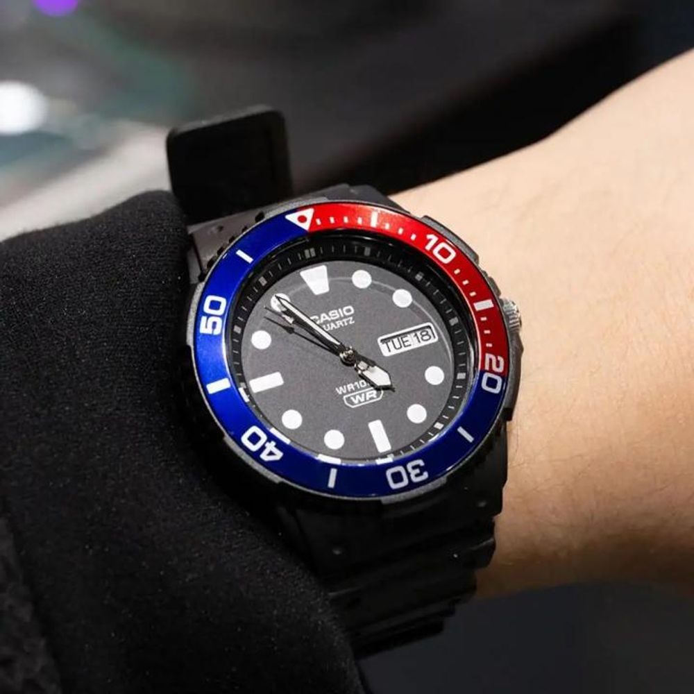CASIO YOUTH MRW-230 PEPSI MENS 1178