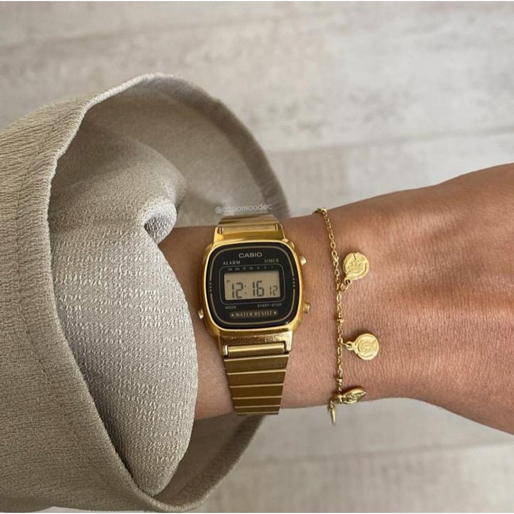 Casio Womens Vintage LA670 GOLD BLACK