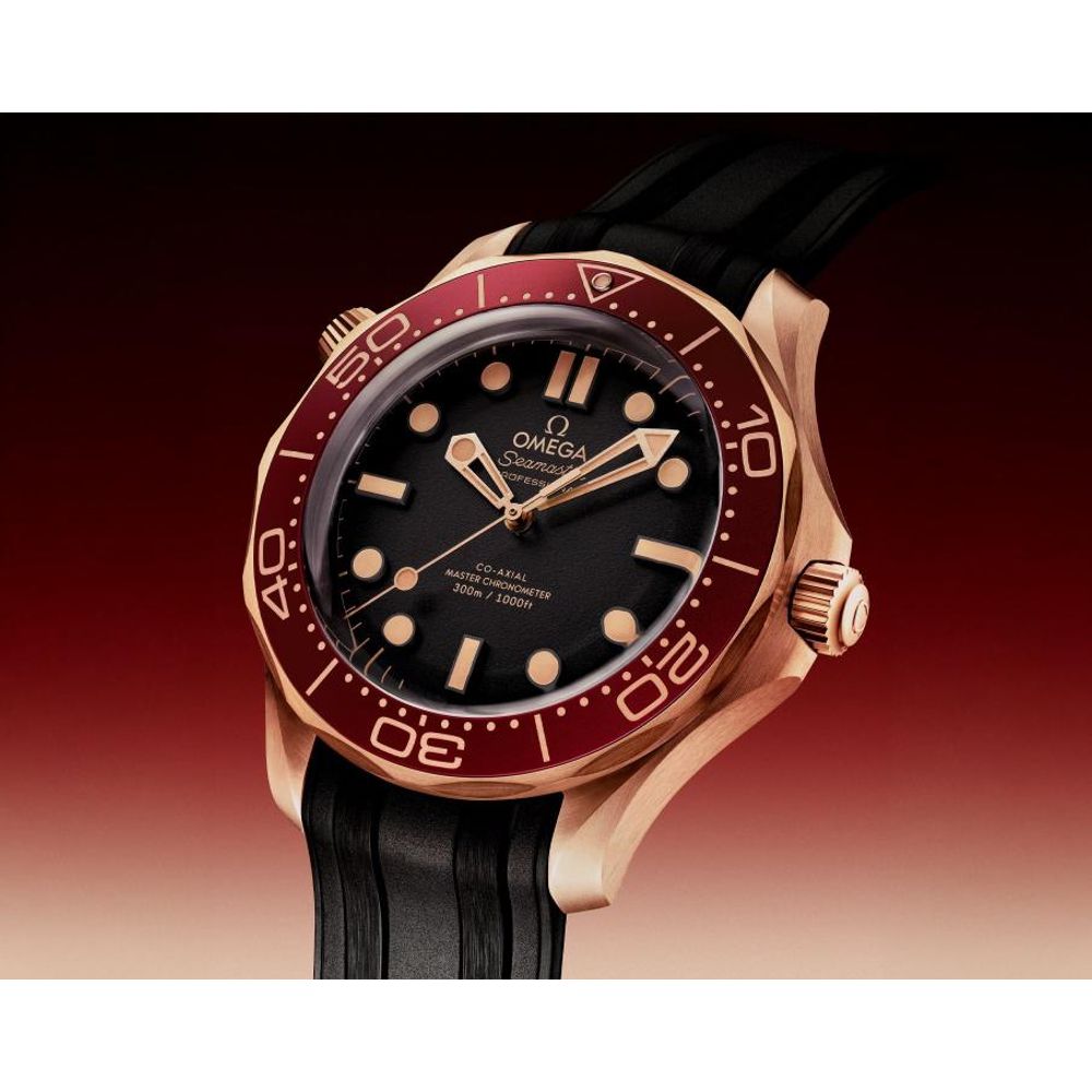 Omegg_a Seamaster Diver 300M Automatic Black-tipped -Black