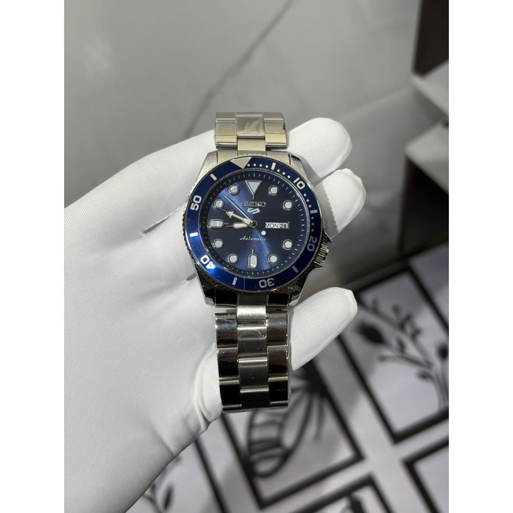 SEIKO GMT DAY DATE SWISS MOVEMENT LIKE AUTO OPEN BACK 1165