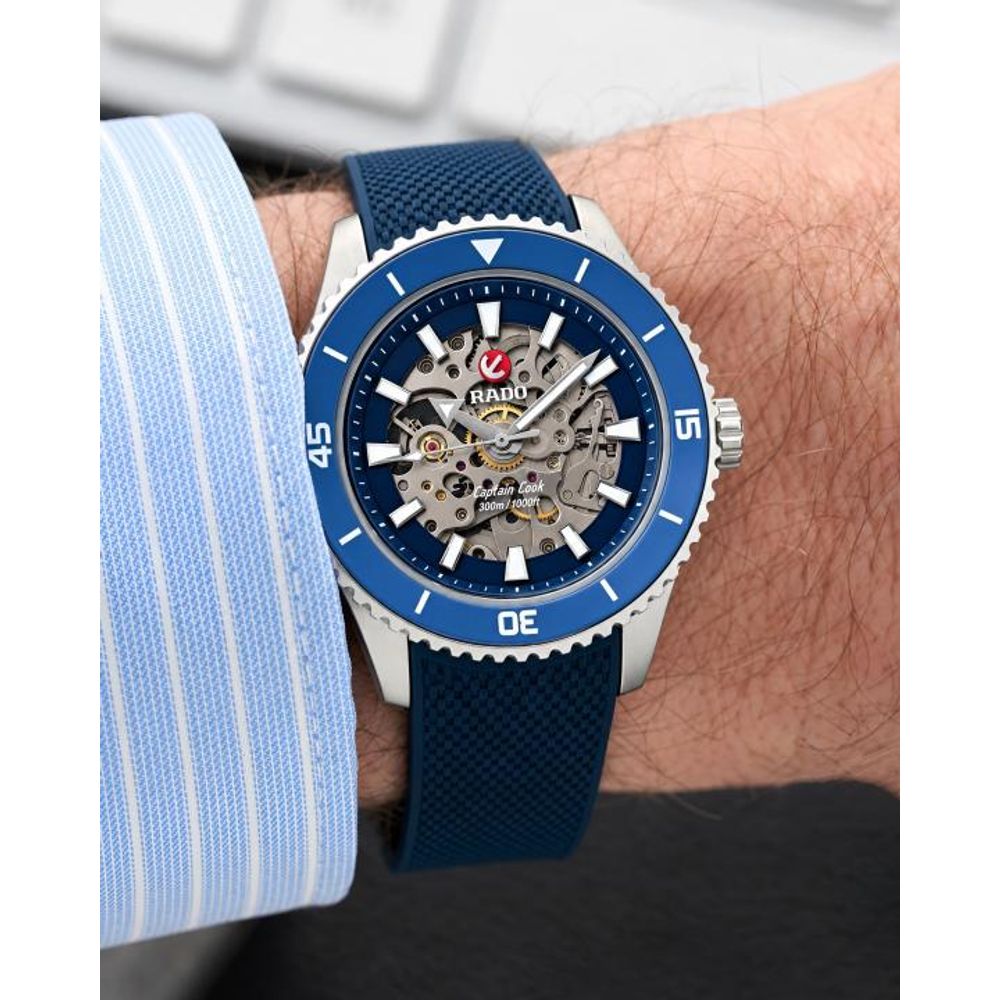 Raado Captain Cook Automatic. Blue and blue bazzle