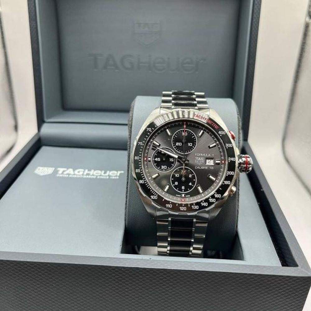 TAG Heuuer Formula 1 Bettry Chronograph 2 ton gray
