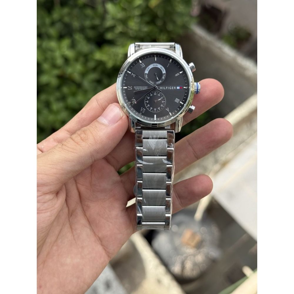 Tommy Hilfigar Day Date Chronograph ( 1st Quality )