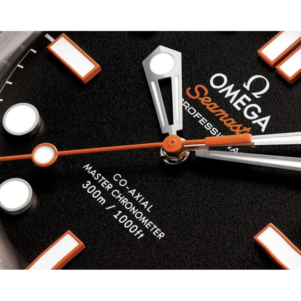 Omegg_a Seamaster Diver 300M Automatic
